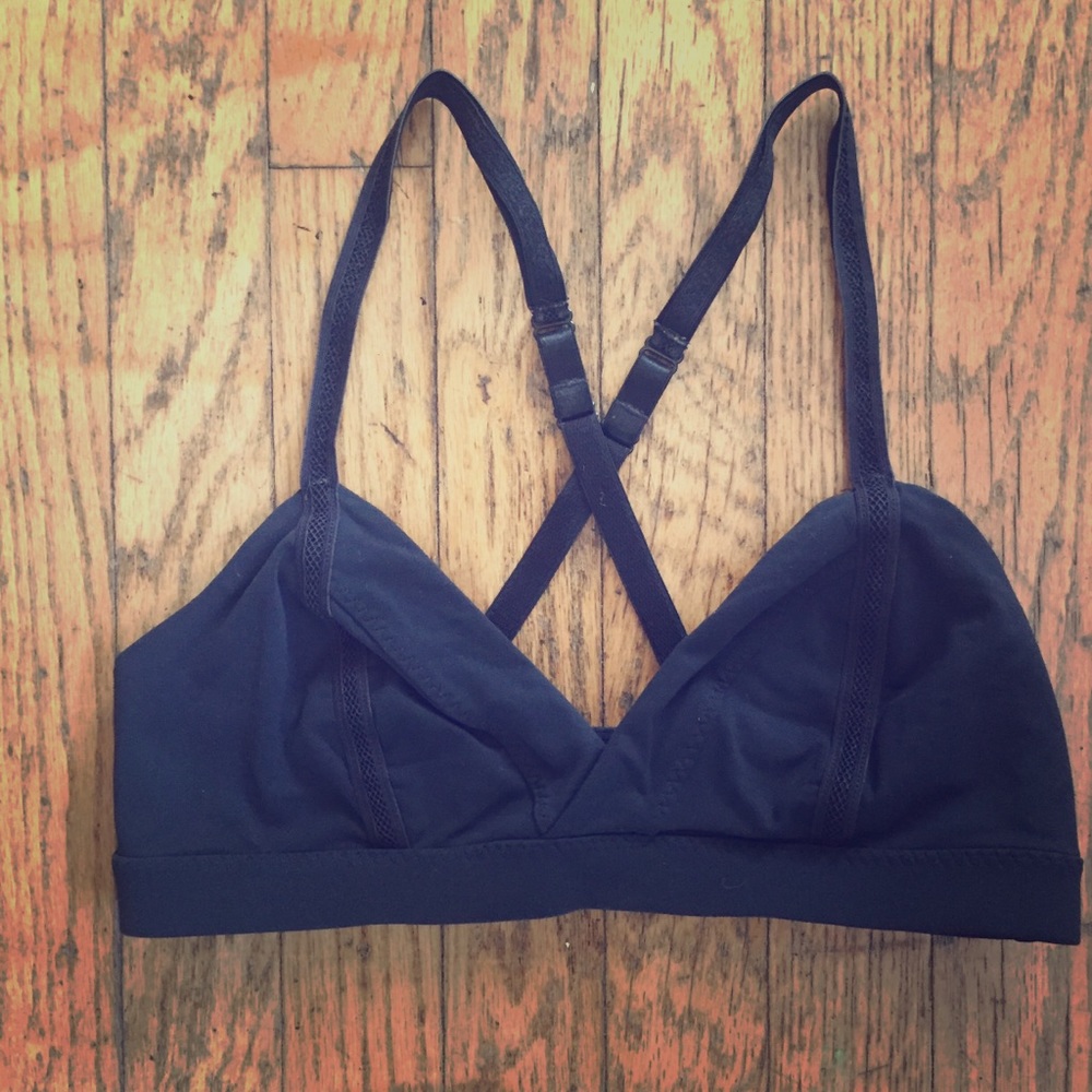 Lululemon sports bralette